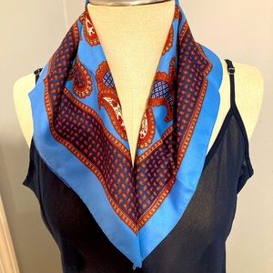 Beautiful Italian Baar & Beards Paisley Scarf